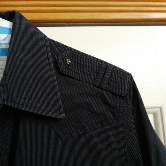 Shirt - Picture 5 of 5